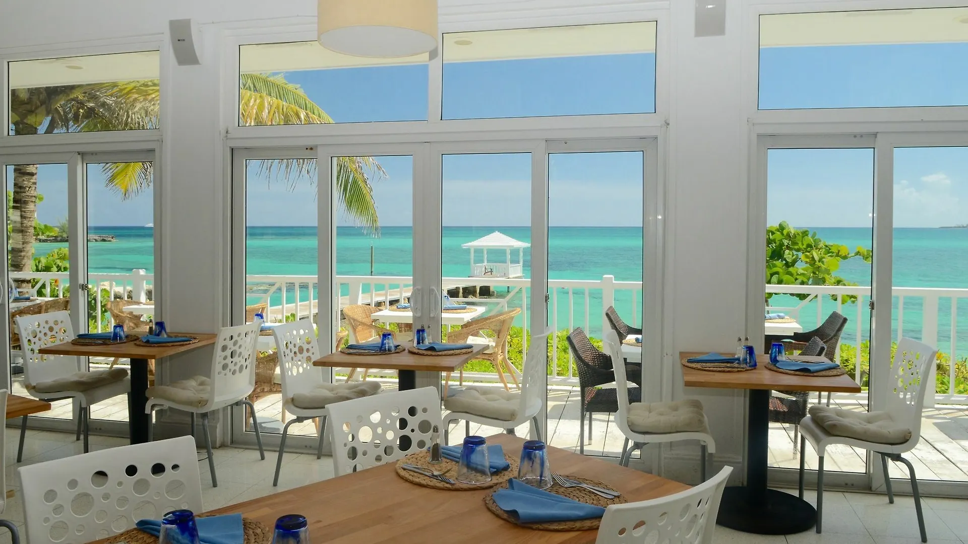 Sandyport Beach Resort Nassau 4*,  Bahamy